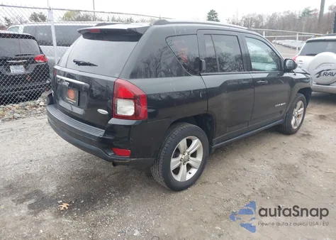 2016 Jeep Compass Latitude z USA, uszkodzony, nr VIN 1C4NJDEB4GD757913